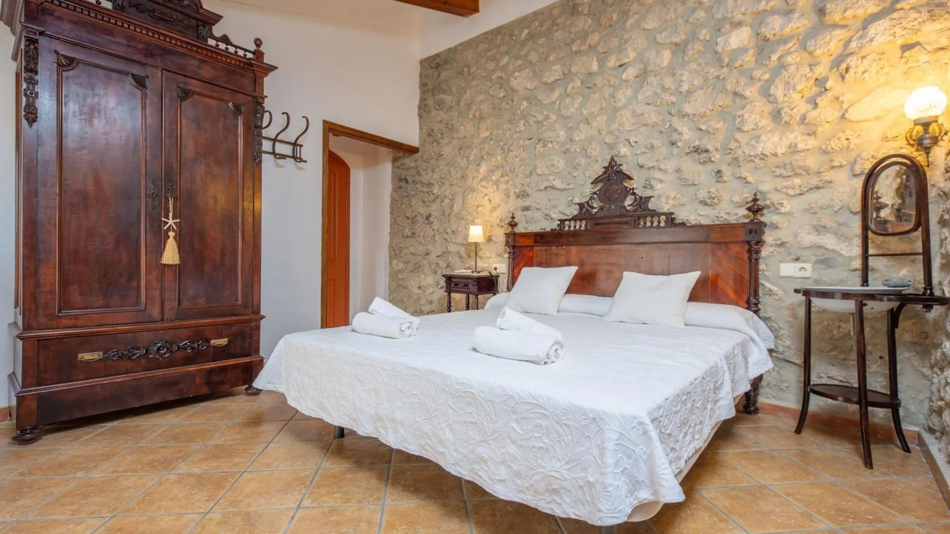 Cas Carro Villa Selva  0*, Selva (Mallorca) İspanya