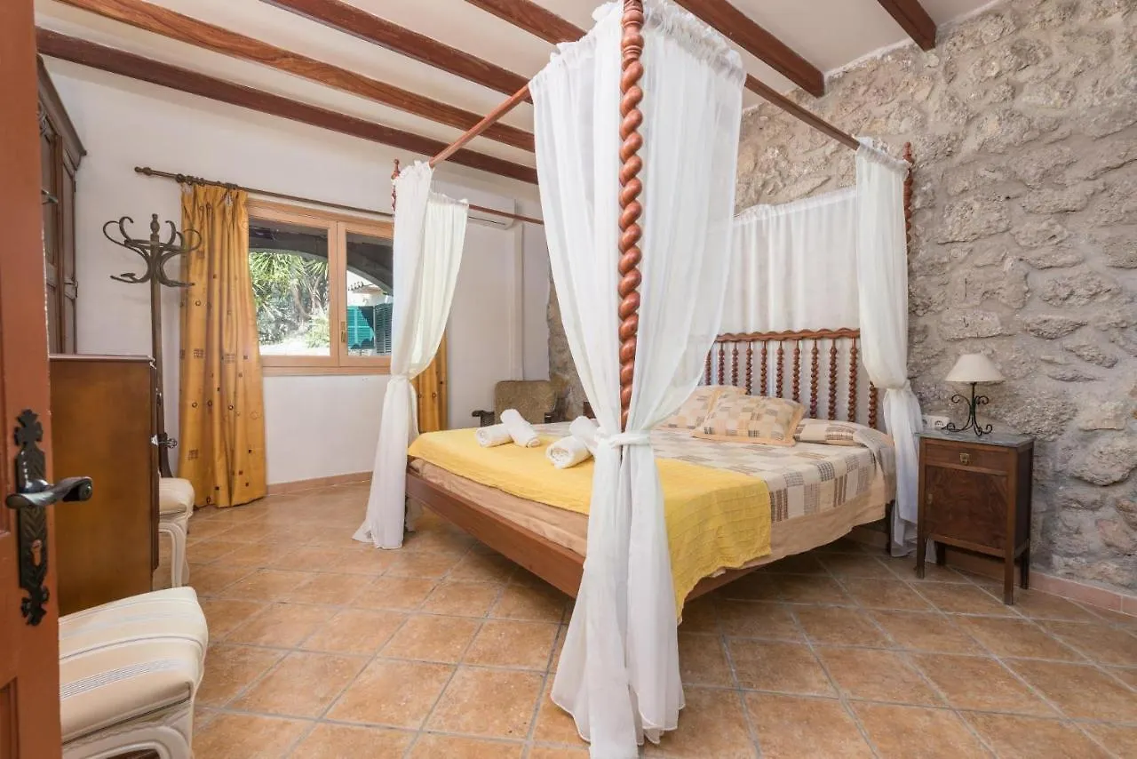 Cas Carro Villa Selva  0*, Selva (Mallorca) İspanya