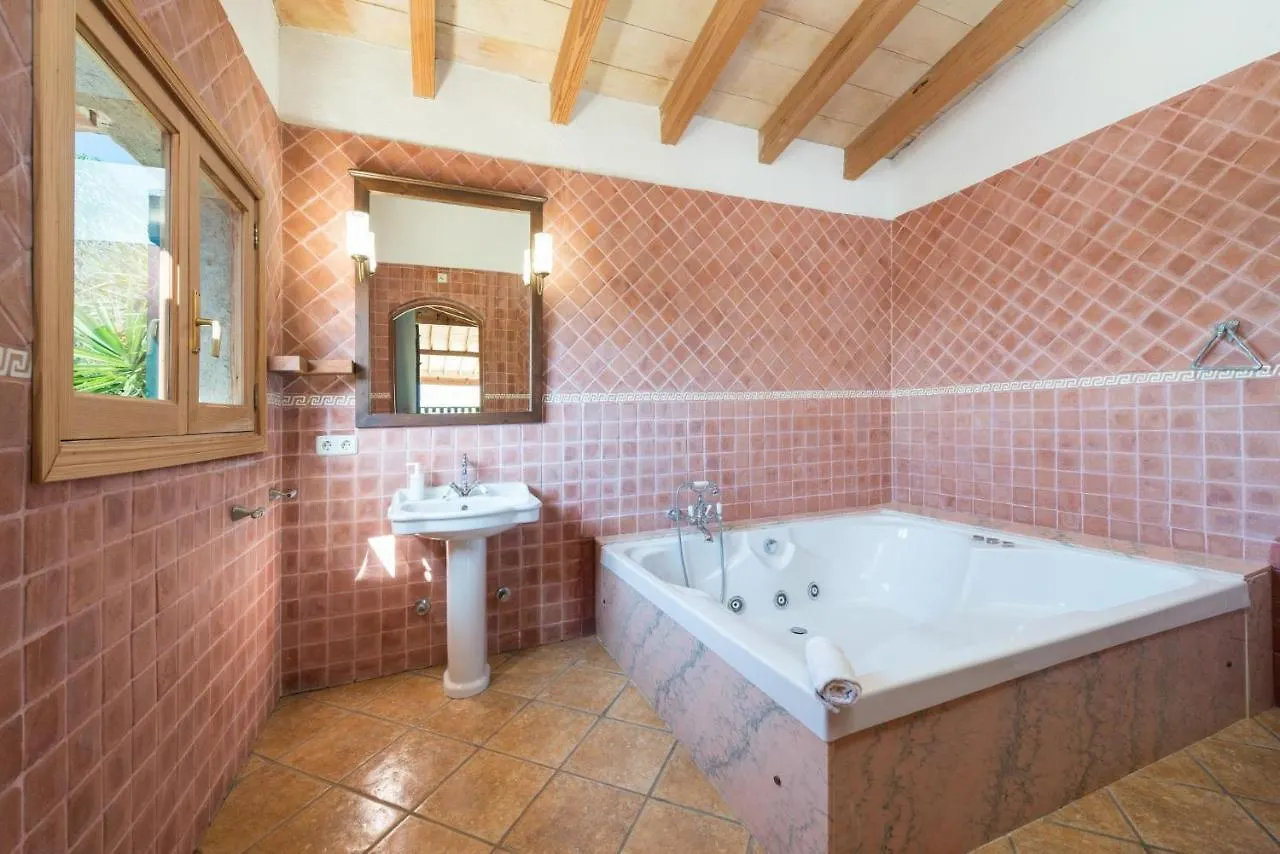 Cas Carro Villa Selva  0*, Selva (Mallorca) İspanya
